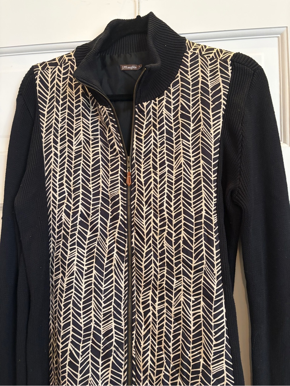 J McLaughlin Black & Cream Zip-Front Women's knit sweater Jacket